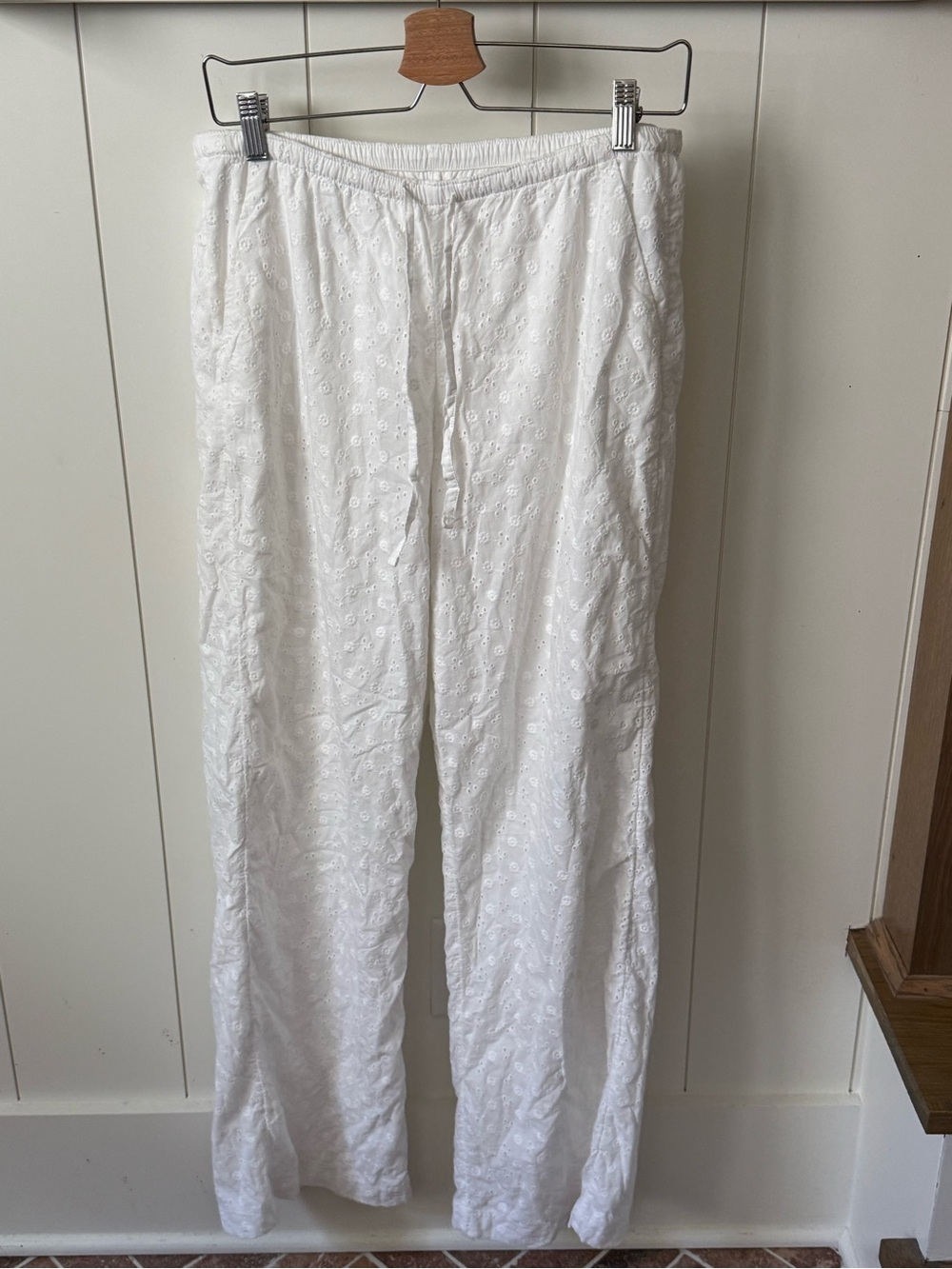 Hollister White Eyelet Pants